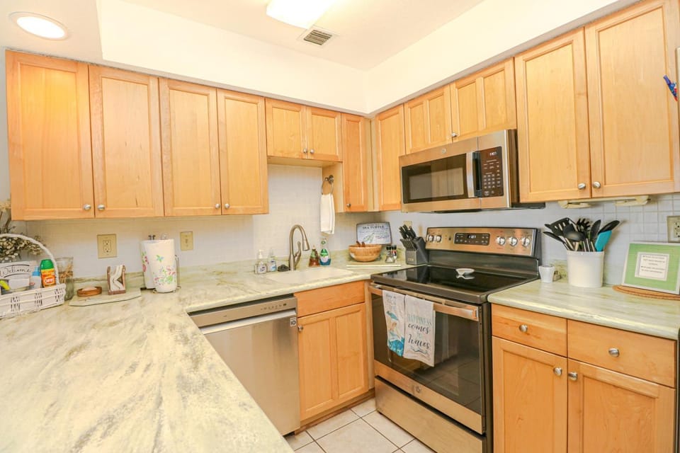 Tradewinds 63 House in Crescent Beach