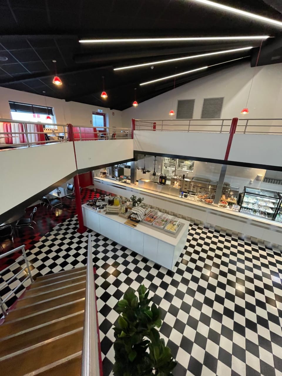 Restaurant/places to eat, Food and drinks, Buffet breakfast