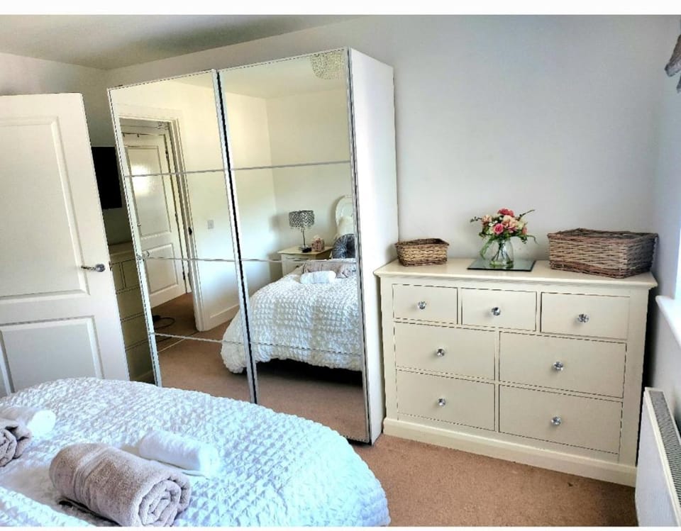 Rothwell Apartment in Swansea