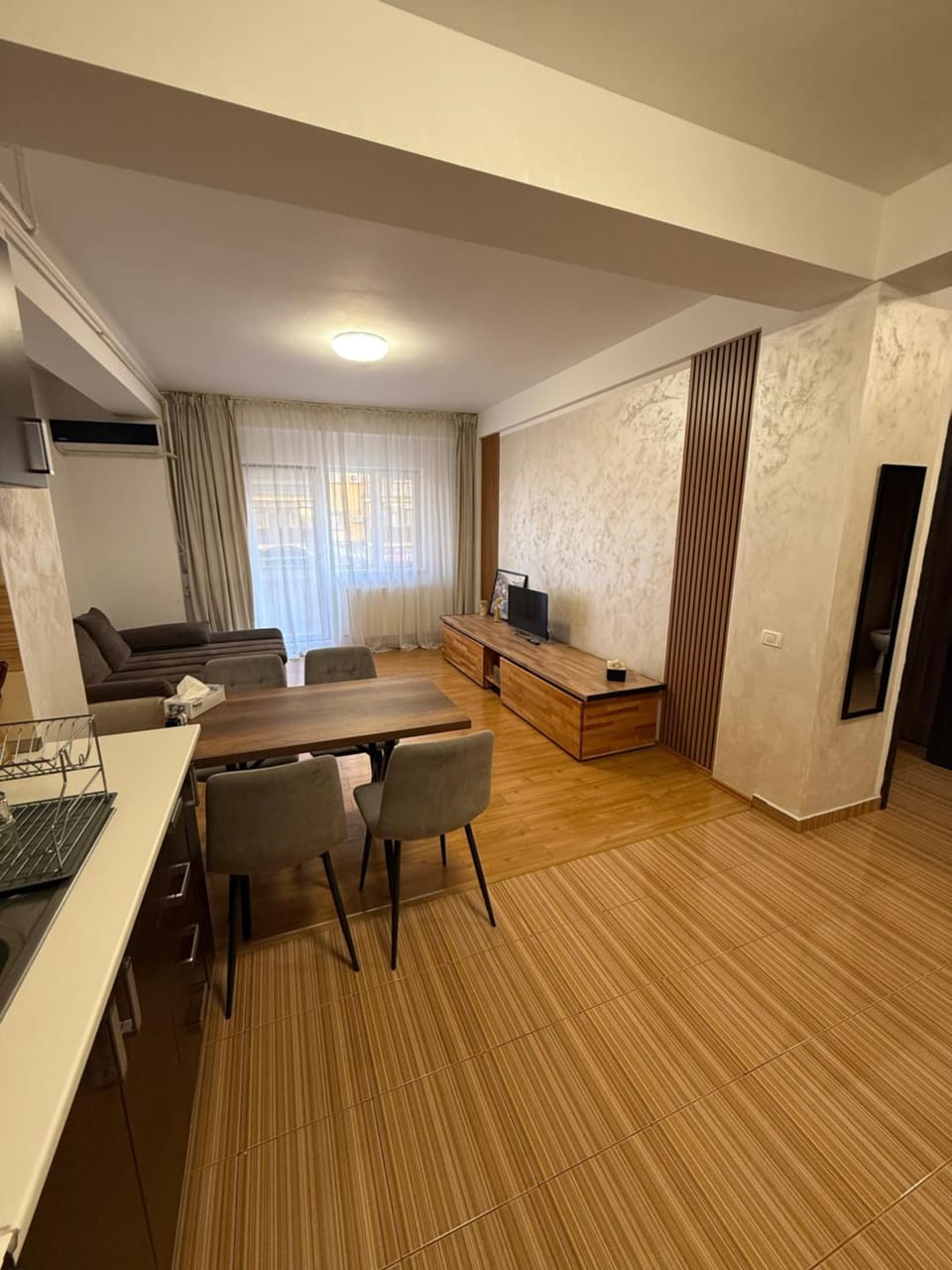 Comfort Stay Apartment - Free Parking & Wi-Fi Apartment in Bucharest