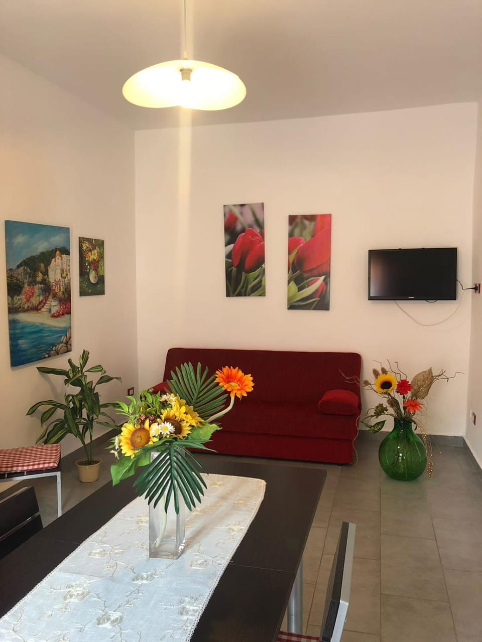 Living room, Dining area