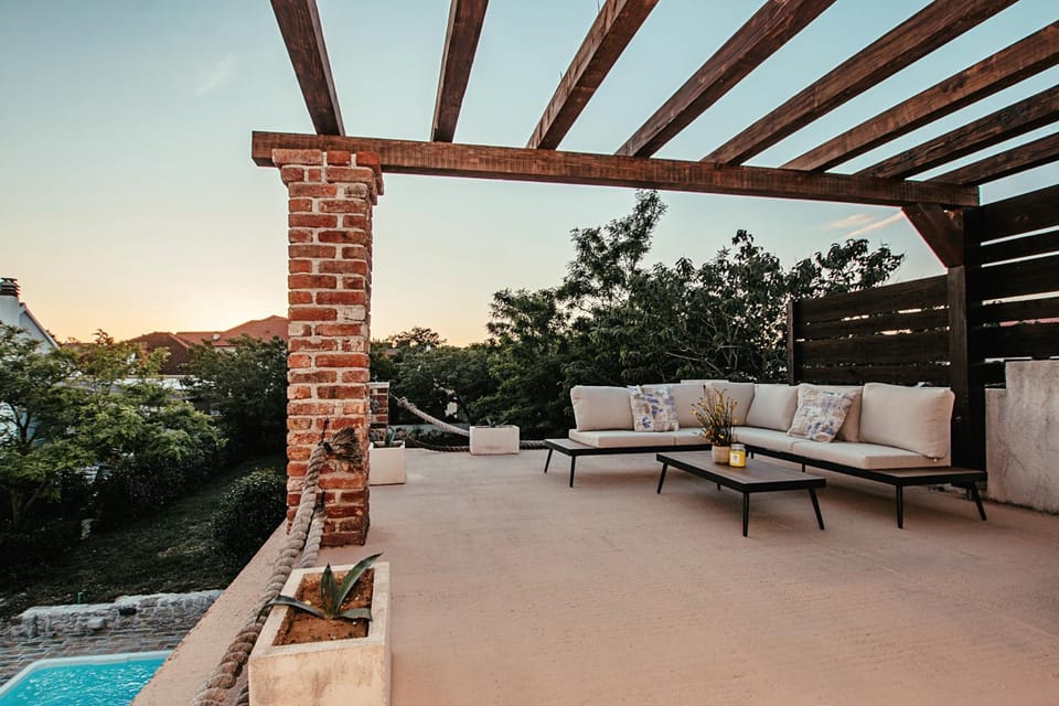 Balcony/Terrace, Balcony/Terrace