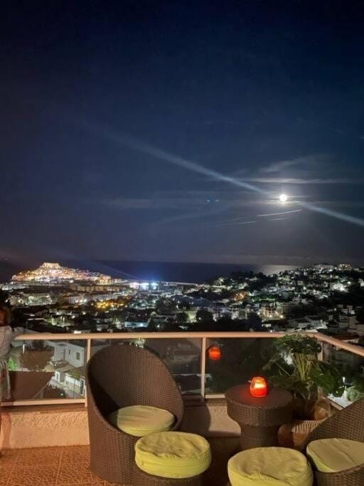 Night, View (from property/room), Balcony/Terrace, City view, Sea view