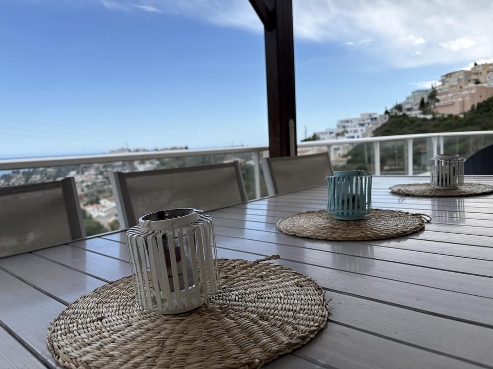 View (from property/room), Balcony/Terrace, Mountain view, Sea view