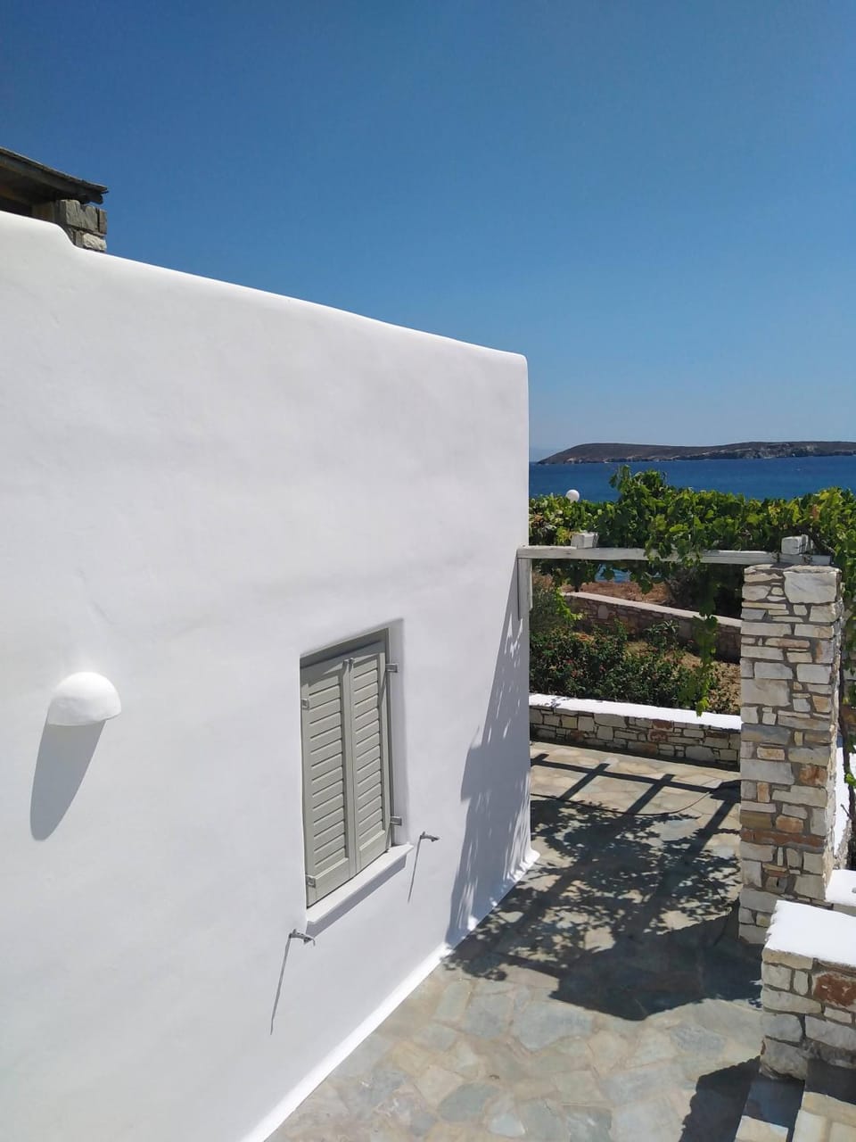 Cycladic seaside studio Apartment in Paros, Greece