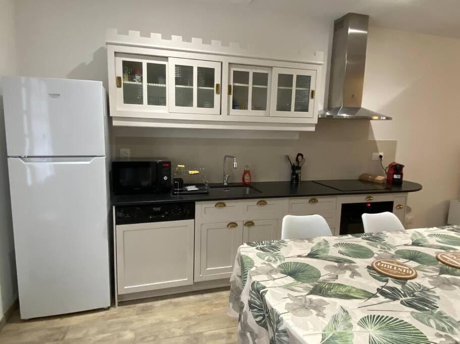 Maison 6 personnes-clim-WIFI-Proche Centre Ville House in Carcassonne