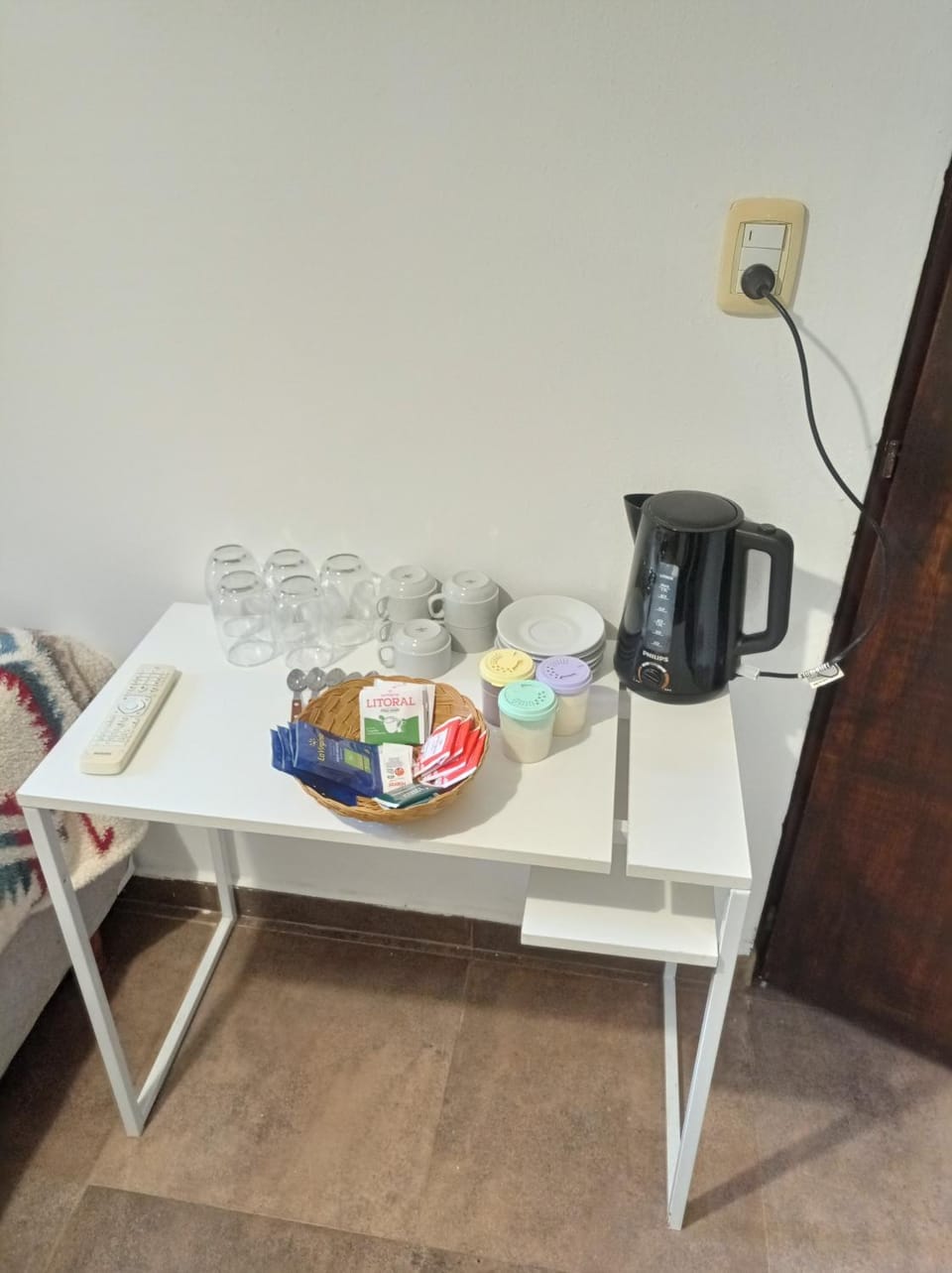 Coffee/tea facilities, Breakfast