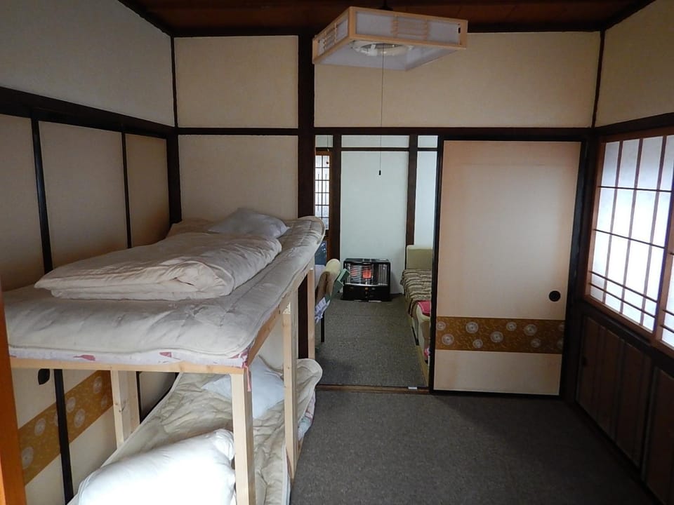 Guesthouse Akaneko - Vacation STAY 35161v Bed and Breakfast in Japan