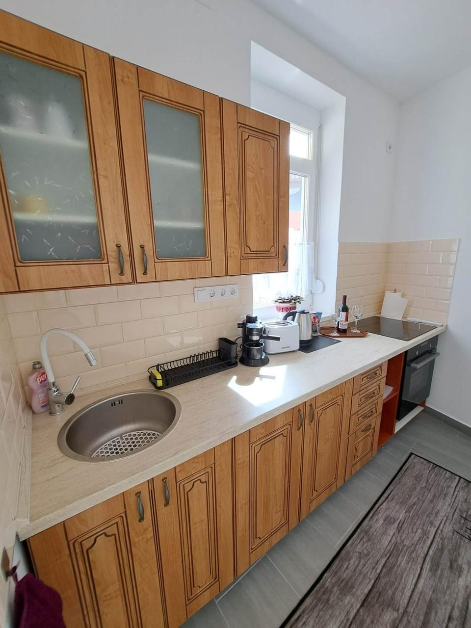 Kitchen or kitchenette, pet friendly, stove