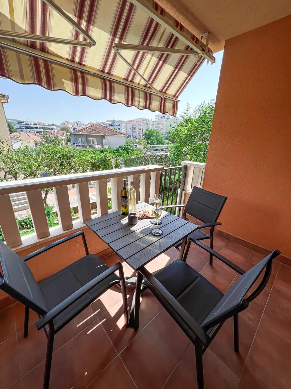 Holiday Star Apartment Apartment in Okrug Gornji