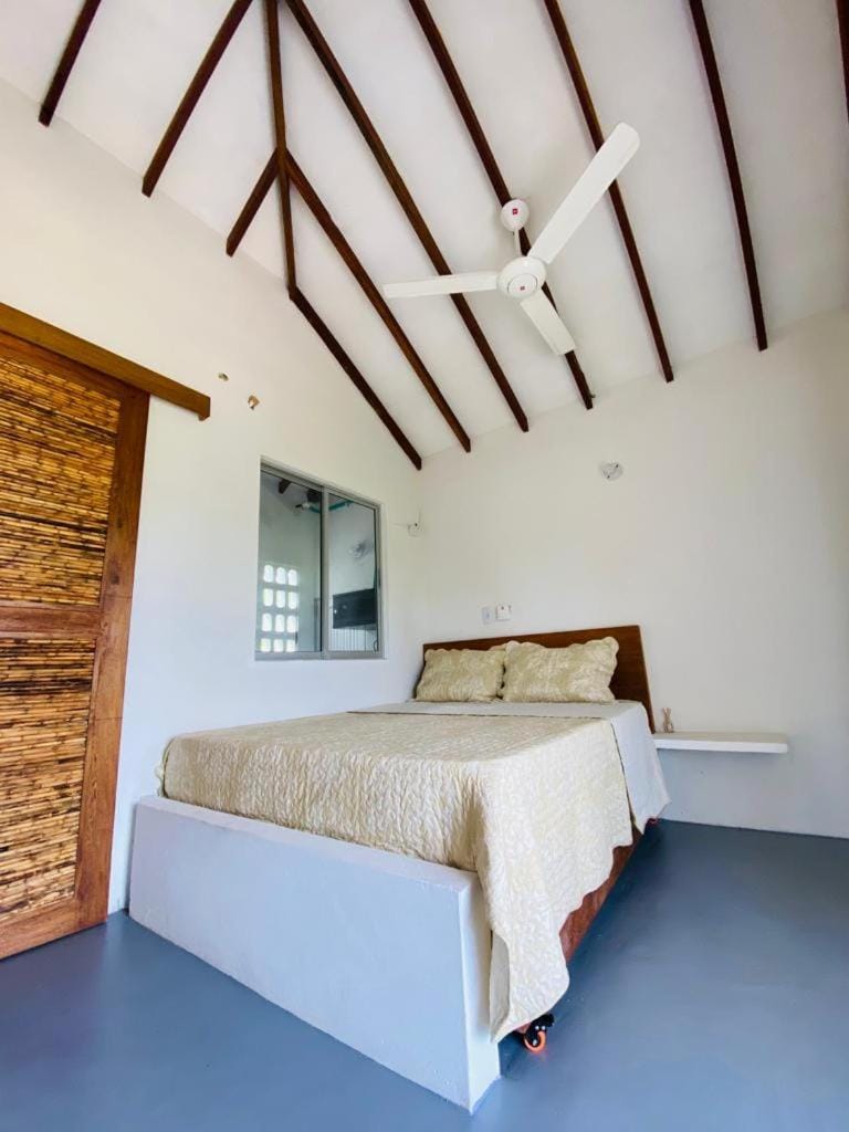 Bed, Photo of the whole room, Decorative detail, Bedroom
