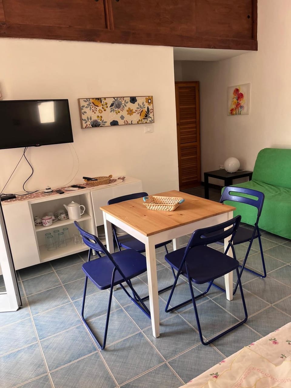 Seating area