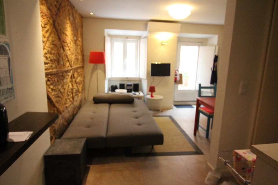 Bed, Living room