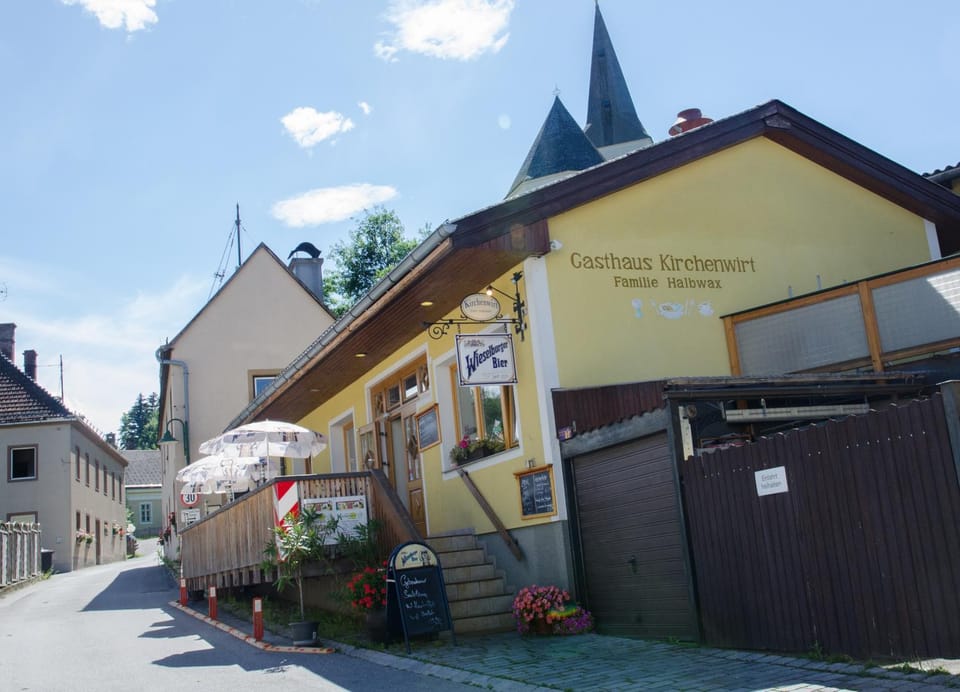Property building, Restaurant/places to eat