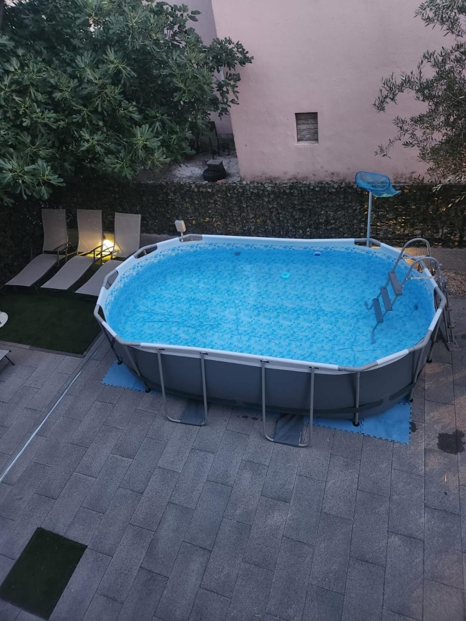 Swimming pool