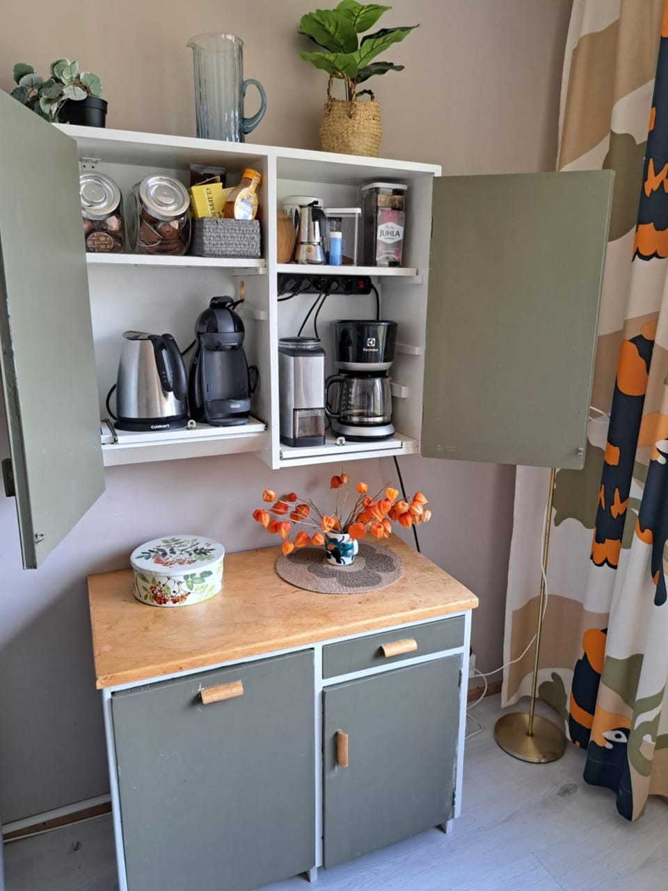 Coffee/tea facilities