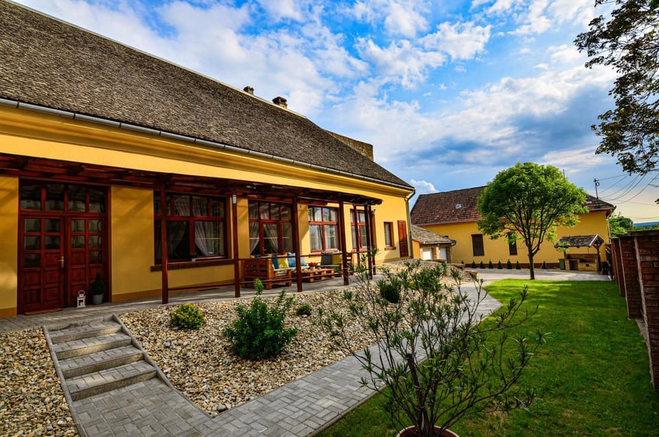 Kossuth Vendégház Apartment in Hungary