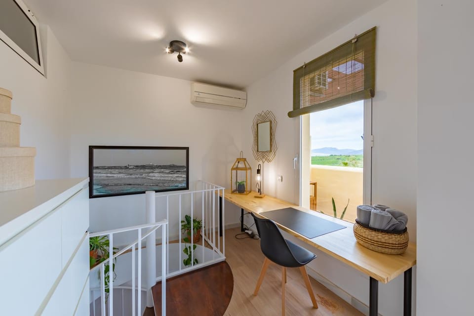Views, pool & home office - Optic Fibre Apartment in Tarifa