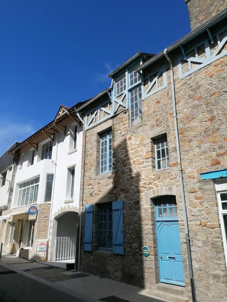 Property building, Street view