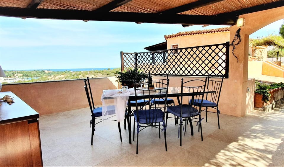 Patio, Day, Natural landscape, View (from property/room), Balcony/Terrace, Living room, Seating area, Dining area, Sea view