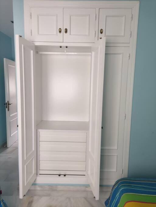 Nuevo!! Apartamento a 900 metros de la Playa. Apartment in Chiclana de la Frontera