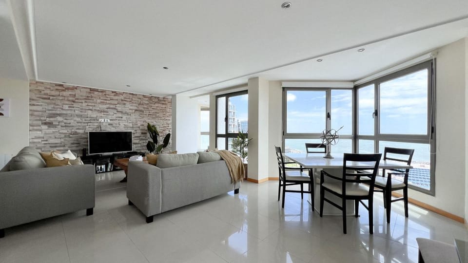 TV and multimedia, Living room, Dining area, Sea view