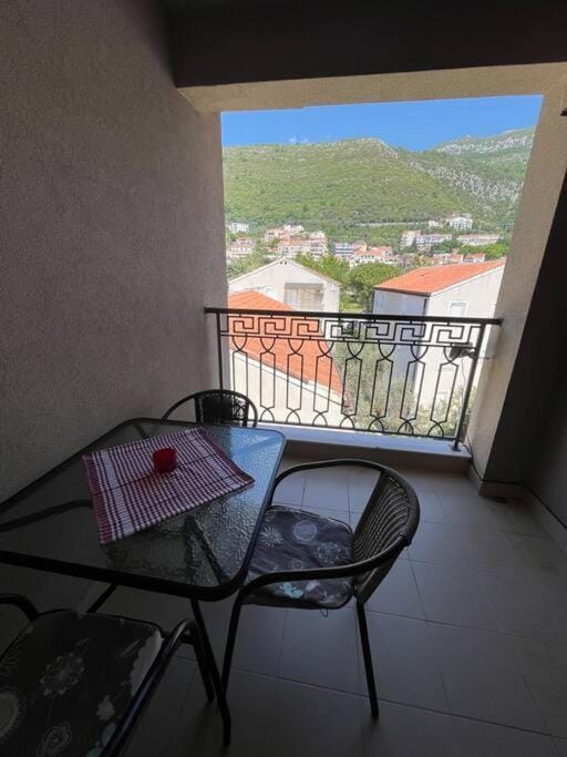 Patio, Day, Natural landscape, View (from property/room), Balcony/Terrace, Balcony/Terrace, Mountain view
