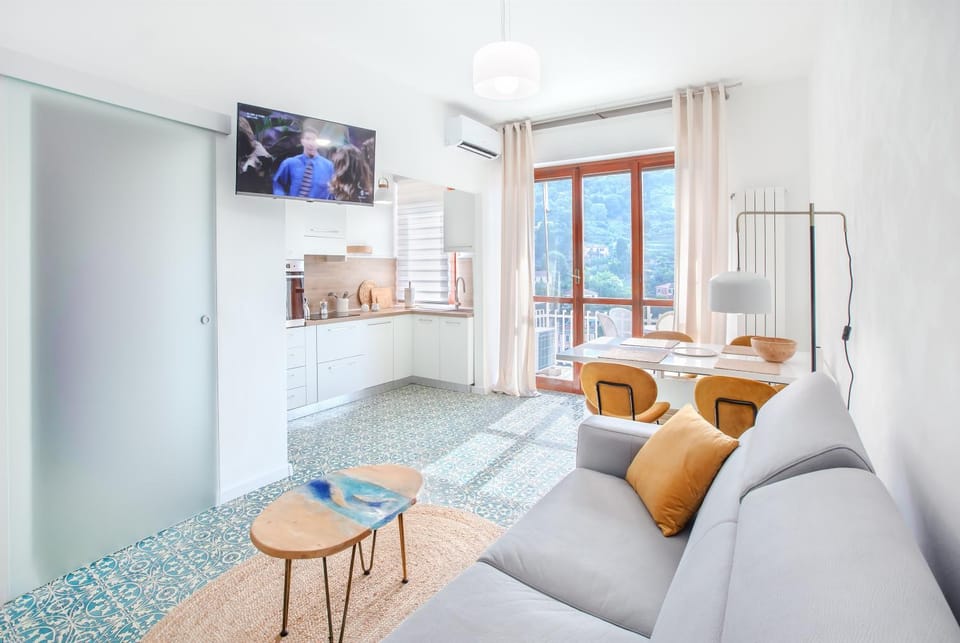 Living room, kitchen, kitchen
