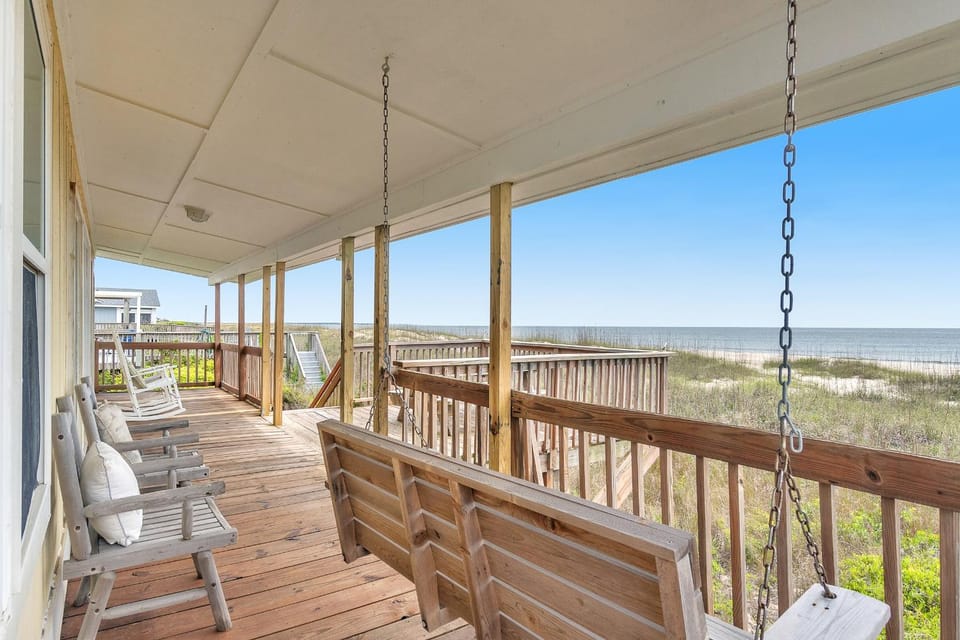 Palermo by Oak Island Accommodations House in Caswell Beach