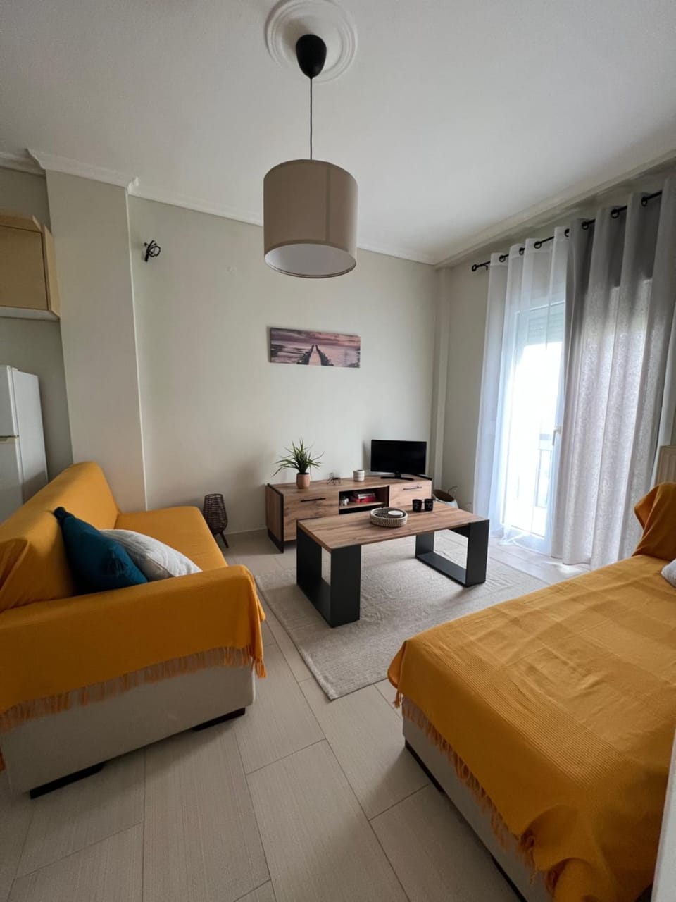 TV and multimedia, Living room, Photo of the whole room, Seating area