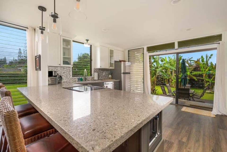 Breezy + Spacious 3/2 House with Bali Hai View House in Princeville