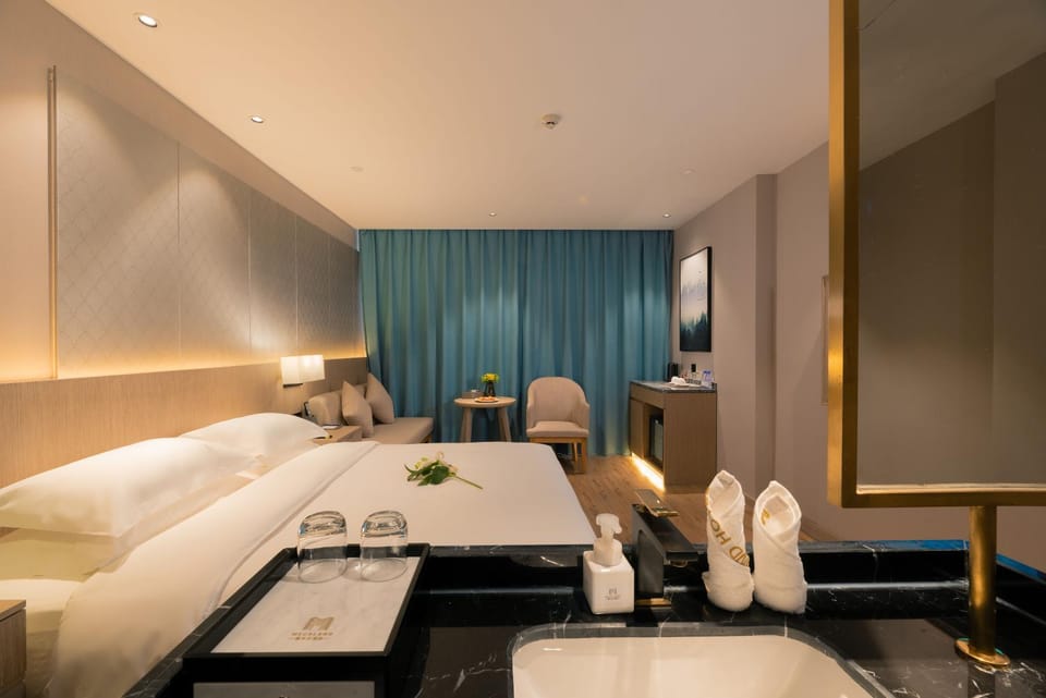 义乌曼卡兰酒店国际商贸城店Yiwu kaiding Hotel Hotel in Hangzhou