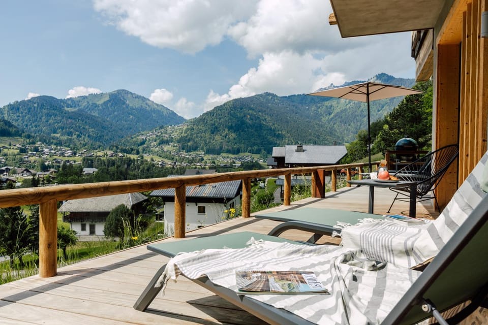 Balcony/Terrace, Mountain view, sunbed