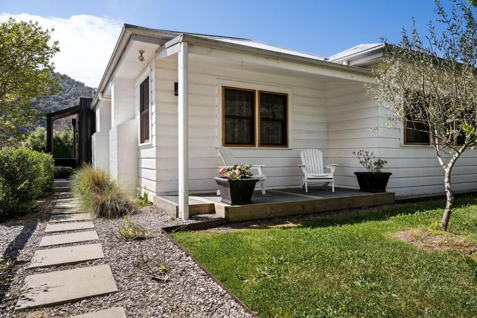 One Bright Stay House in Porepunkah