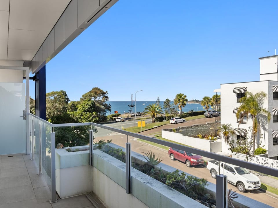 View (from property/room), Balcony/Terrace, Sea view