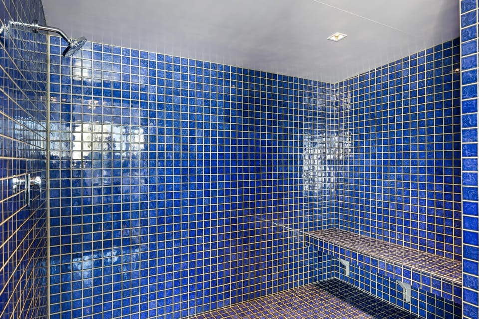 Shower, Public Bath