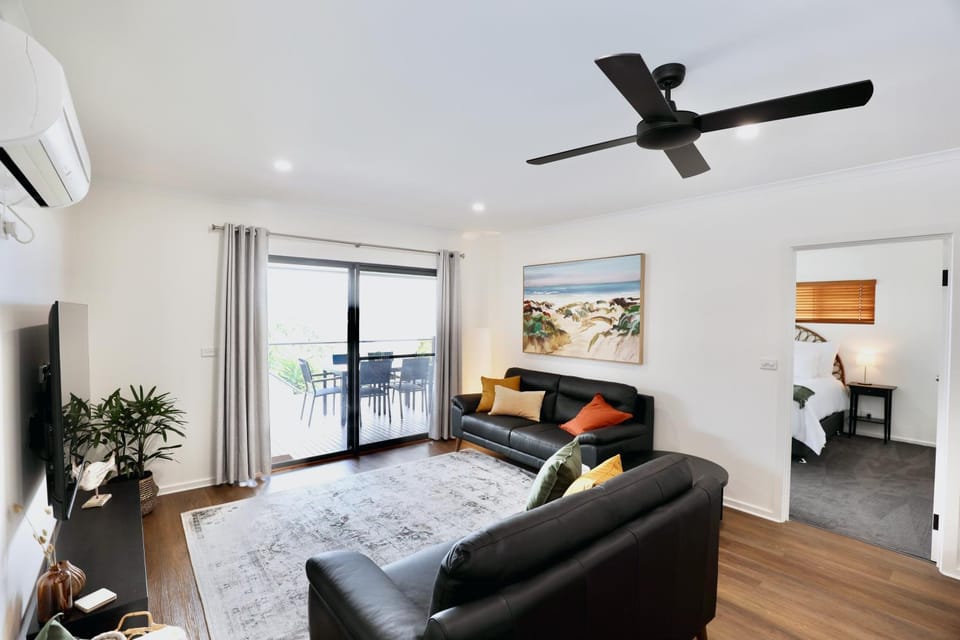Two Rivers - Harriet Apartment in Kingscote