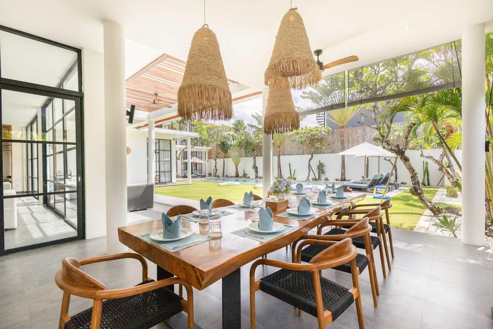 Villa Sanya Berawa Villa in North Kuta