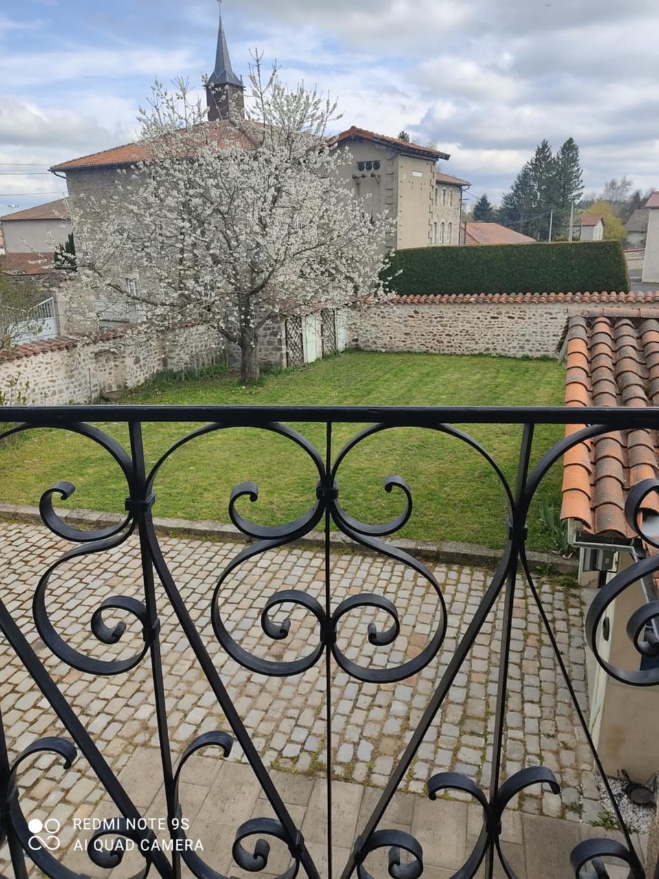 Bienvenue Au détour de l'Arzon, Craponne, 3 ch, jardin, parking House in Auvergne-Rhône-Alpes