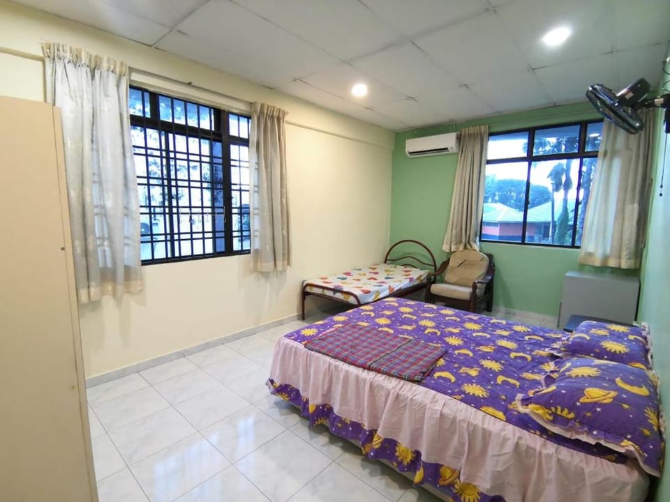 Cosy Homestay Ulu Tiram - Room only Vacation rental in Johor Bahru