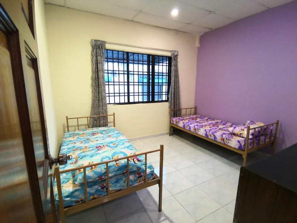Cosy Homestay Ulu Tiram - Room only Vacation rental in Johor Bahru