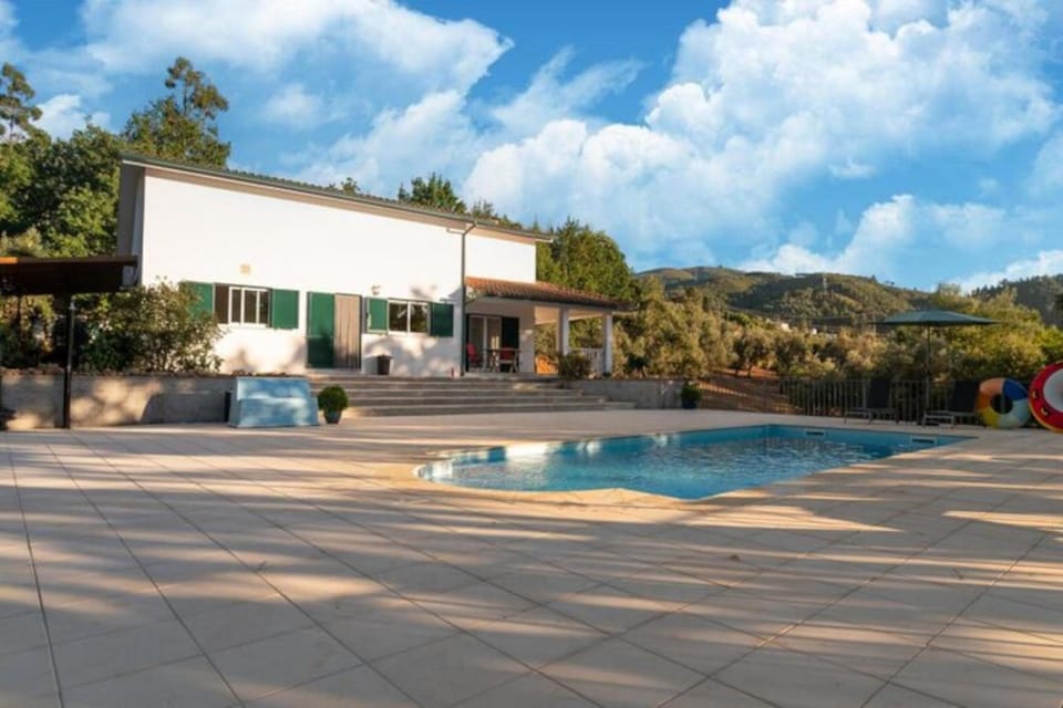 Natural landscape, Mountain view, Pool view, Swimming pool, Swimming pool, group of guests