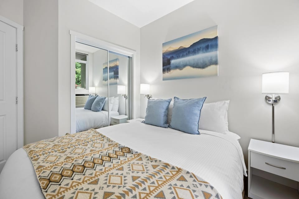 Alpenglow Lodge West Coast Wonder by MVA House in Whistler