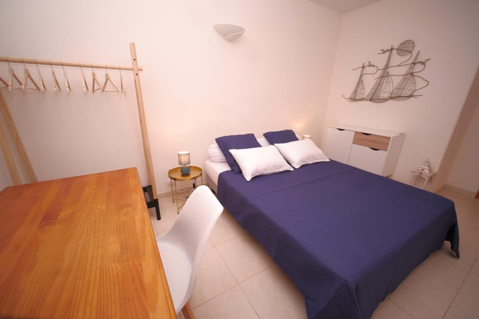 Grand F2 Bastia Centre Port de Toga, Terrasse Vue Mer Apartment in Bastia