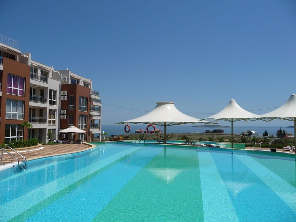 Property building, Swimming pool