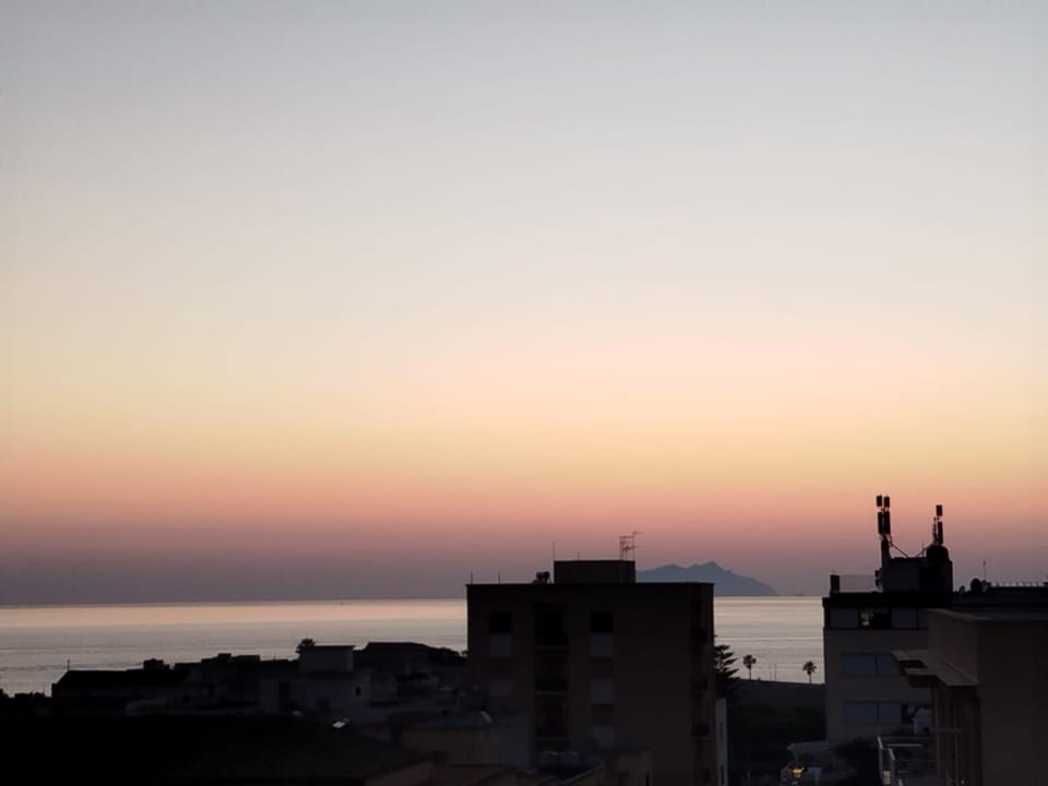 City view, Sea view, Sunset