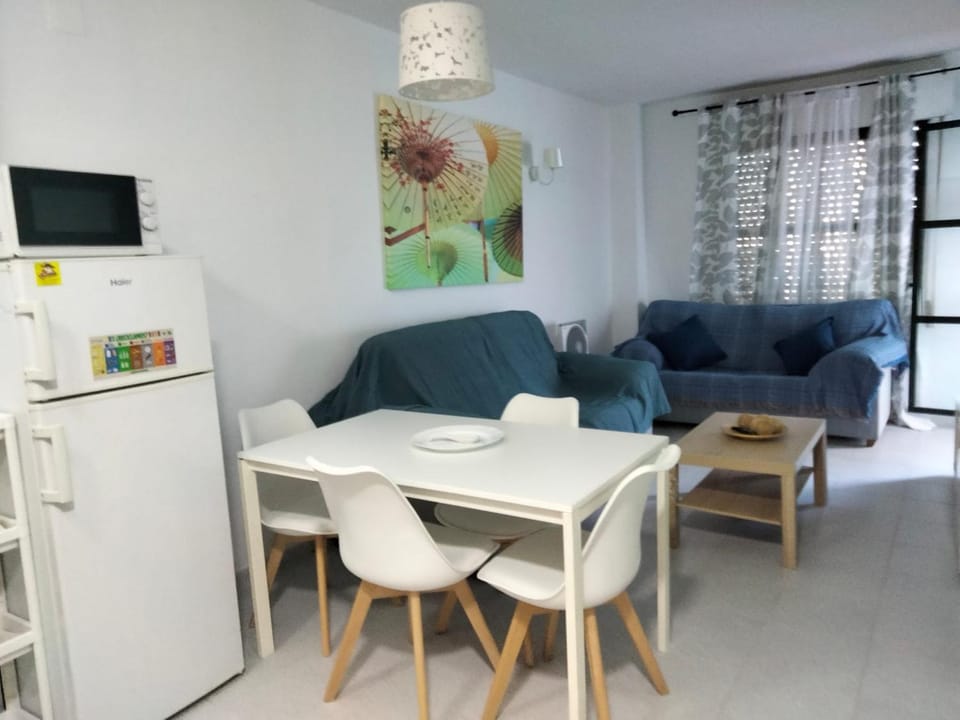 APART CLUB LABARROSA Apartment in Chiclana de la Frontera