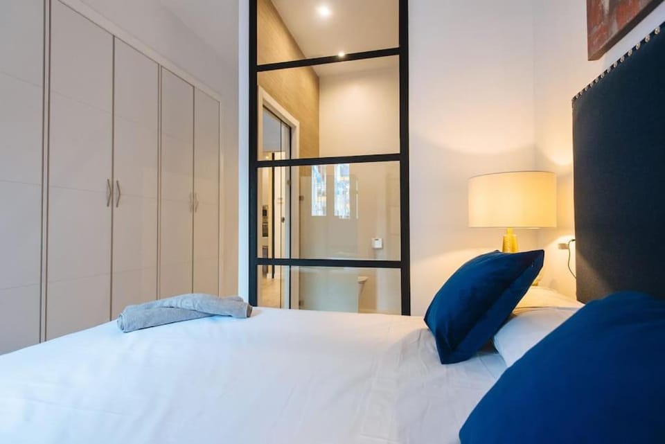 Bedroom, wardrobe