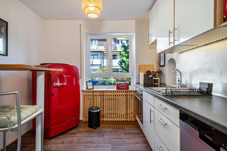 Property building, Kitchen or kitchenette, Living room