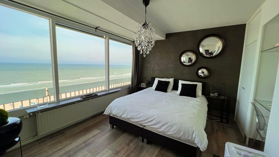 Bed, Natural landscape, Bedroom, Sea view, Sea view